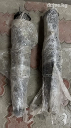 Продаю амартизатор пнема тойота Краун мажеста привозной с японияа