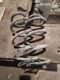 Задняя пружина амортизатора Nissan 2006 г., Япония