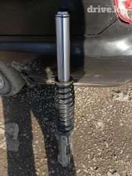 Жел майдандын алдыңкы аморту сатылат сол жагы состаяние жакшы