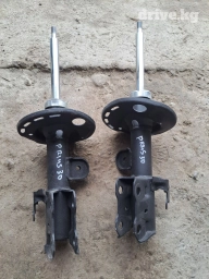 Передний амортизатор Toyota Б/у, Аналог, Китай