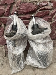 Передний амортизатор Hyundai 2018 г., Б/у, Оригинал