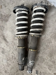 Передний амортизатор Honda 2004 г.