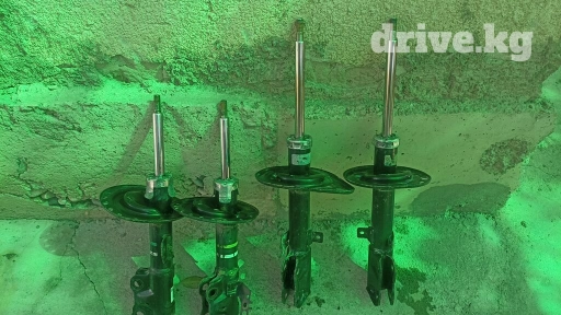 Передний амортизатор, Задний амортизатор Toyota Б/у, Оригинал, Германия