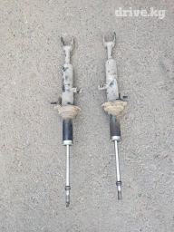 Передний амортизатор Nissan 2001 г., Б/у, Аналог, Китай