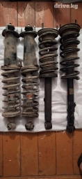 Передний амортизатор, Комплект амортизаторов, Задняя пружина амортизатора Toyota 2005 г., Б/у, Оригинал, Япония