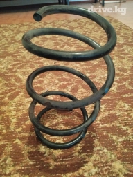 Пружина передняя (передний)БМВ е39рестайлинг оригинал привозной