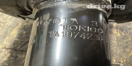 Передний амортизатор Toyota 2022 г., Б/у, Оригинал, Япония