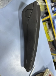 Продаю подлокотник Мерседес спринтер Рекс новый автозапчасти