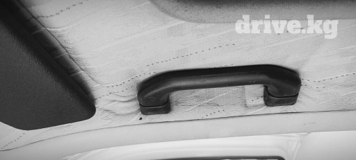 Редкие черные ручки потолка на машине VW 90-х годов. Подходят на гольф