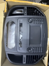 Мультимедия w447 vito metris 
Все работает блютуз есть