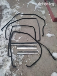 Резинки на дверные проемы в хорошем состоянии а также плосмаски на