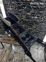 Продаю центральный консоль (торпеду) на BMW X5 E70 состояние 6,7/10