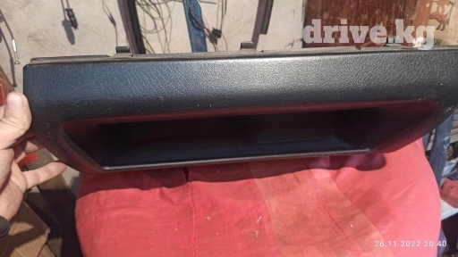 Нижний бардачок, Фольксваген гольф3, венто