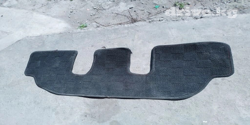 Продаю оригинал коврик задний
тойота виш