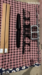 Продам запчасти на BMW E34 Дверные карты 30тыс сом Подлокотник 6 тыс