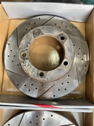 Тормозные диски передние на Тойота Ленд Крузер 100
6000с