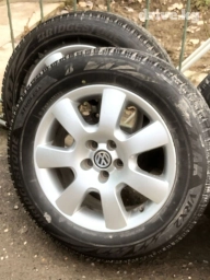 Прадаю литые диски и зимные резины размер R16 разбалтовка 5/ 100