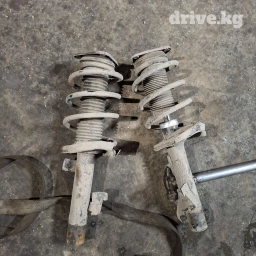Переднее стойки в сборе форд фокус С-МАХ 1.6 дизель 2005год