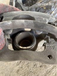 Продаю комплект суппорт, диски с перфорцией с колодками от Nibk на