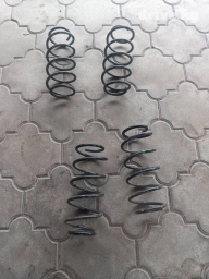 ПРОДАЮ НОВЫЕ ПРУЖИНЫ НА OPEL VECTRA B .ПРОИЗВОДСТВО ИСПАНИЯ. ЧЕТЫРЕ