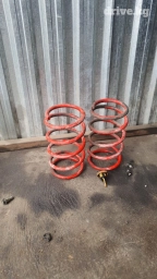 Продаю передние спорт пружины с занижением красные ) на БМВ Е34 BMW