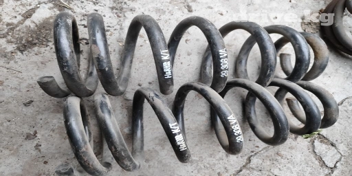 Спорт пружины 4штуки комплект незнаю от чего 3000 тысячи фирменные