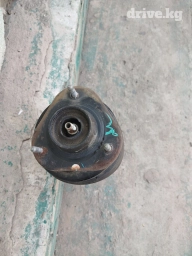 Пневмоподвеска передняя правая на Лексус RX 450