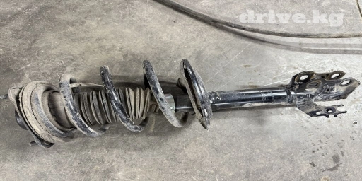 Опорная подушка амортизатора Toyota 2017 г., Б/у, Оригинал