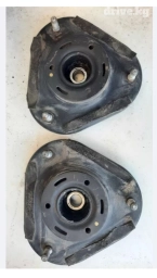 Опорная подушка амортизатора Toyota 2009 г., Б/у, Оригинал, Япония