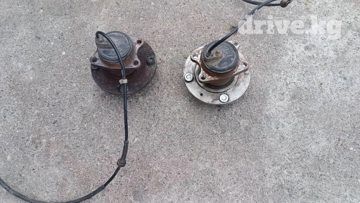 Задняя правая Ступица Mitsubishi 2006 г., Б/у, Оригинал, Япония