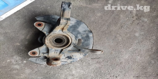 Передняя правая Ступица Honda 2010 г., Б/у, Оригинал, Япония