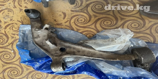 Передний правый рычаг Nissan 2007 г., Б/у, Оригинал