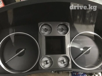 Щиток приборов lx570 2