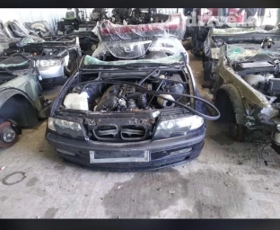 Запчасти на БМВ е46 есть Е46 бампер Е46 фары Е46 капоты Е46 рулевой