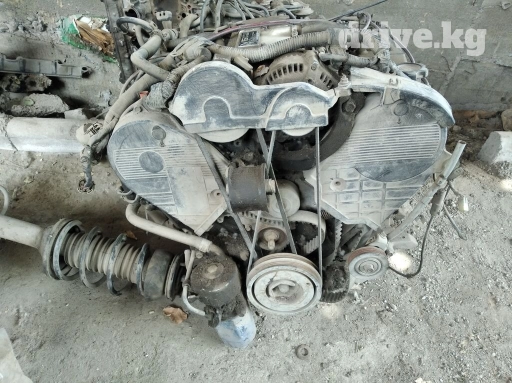 Запчасти на Хонду Легенд.2.7обьем 93г. механика.матор каропка,фары