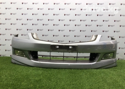 Бампер на Хонда Инспайр 
Бампер на Honda Inspire UC1