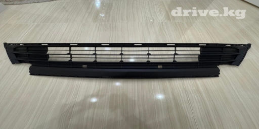 Накладка на бампер Передний Toyota, Новый, Оригинал