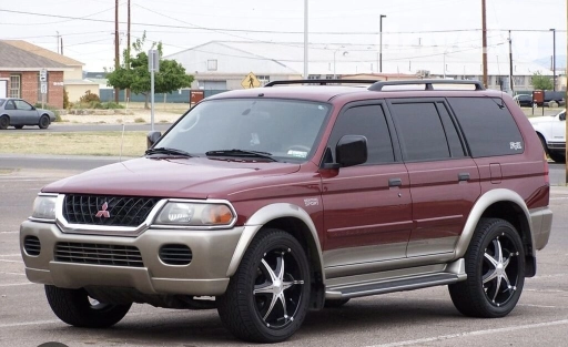 Бампер Передний Mitsubishi, Б/у, Оригинал