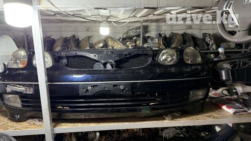 Бампер Передний Toyota, Б/у, Оригинал