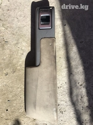 Обшивка с ручкой на левую дверь на Рендж Ровер 2004 Вог (Range rover