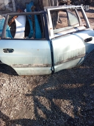 Дверь Комплект Mitsubishi, Б/у, Оригинал