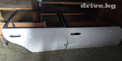 Дверь Комплект Toyota, Б/у, Оригинал