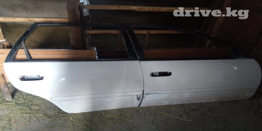 Дверь Комплект Toyota, Б/у, Оригинал