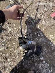 Дверь Передняя левая Mazda, Б/у