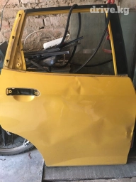 Дверь фит джаз fit jazz
Продаётся задняя правая дверь мятая