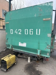 Гидро лапата от Мерседес 814