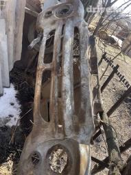 Облицовка на ЗИЛ старого образца в хорошем состоянии