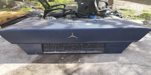 Запчасти от w124 крышка багажника все 4 двери радиатор от автомат