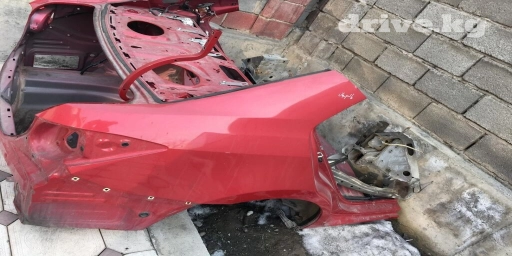 Tayota corolla 6 .Задняя часть кузова. Для полной информации звонит