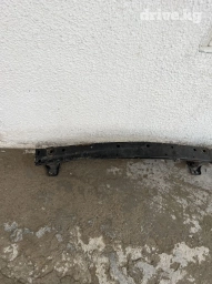 Усилитель переднего бампера лексус NХ200 год2020